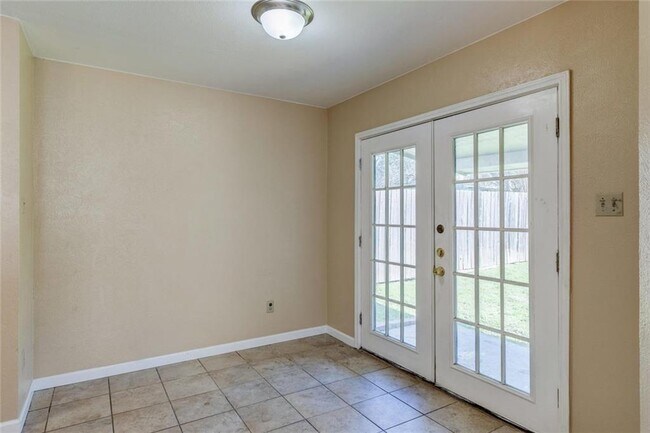 Building Photo - 12329 Tomanet Trail