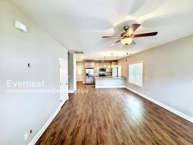 Building Photo - 5344 Roosevelt Rd