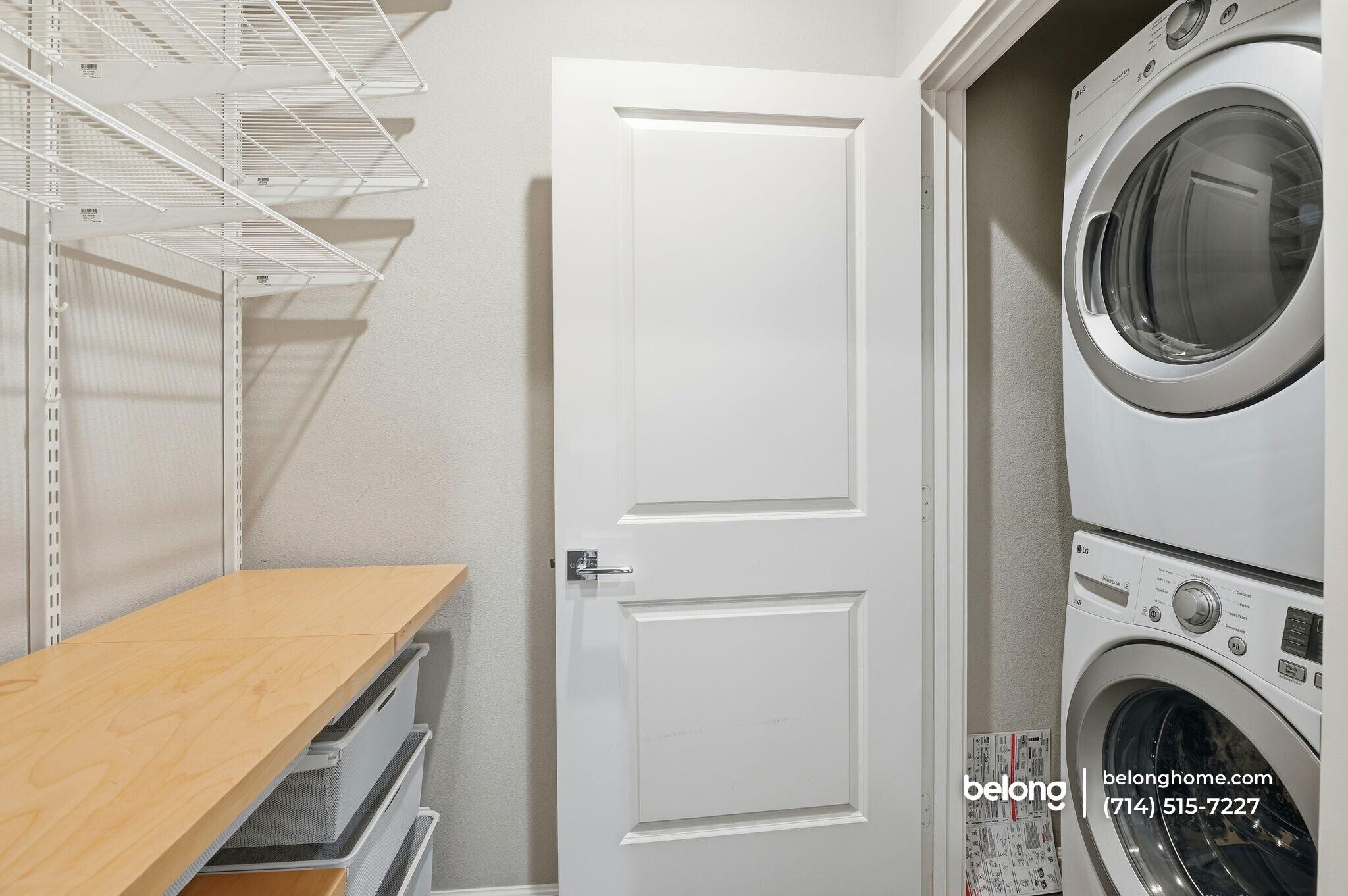 Building Photo - 1014 El Paseo