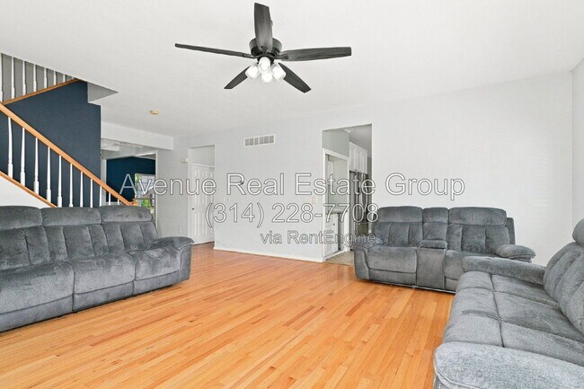 Building Photo - 2031 Avalon Mist Cir