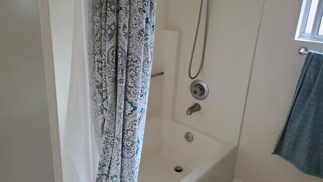 Building Photo - 26721 Linnet Ct