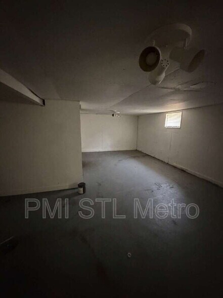 Building Photo - 5336 Fletcher St