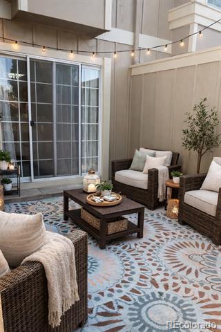 Building Photo - 9990 Grove St