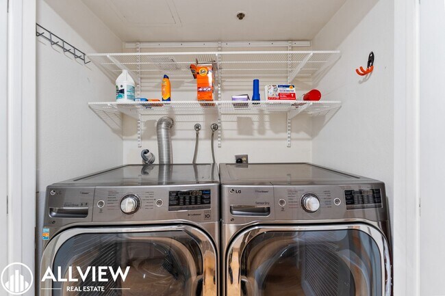 Building Photo - Fully Furnished Condo (2 Bed/2 Bath + Den) Nestled in the Coveted Newport Heights Community!