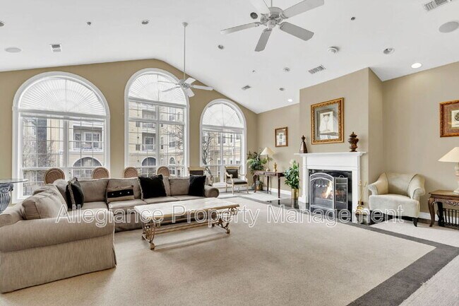 Building Photo - 4560 Strutfield Ln