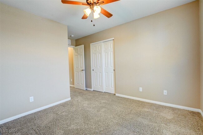 Building Photo - 10984 Sardinia Sands Dr