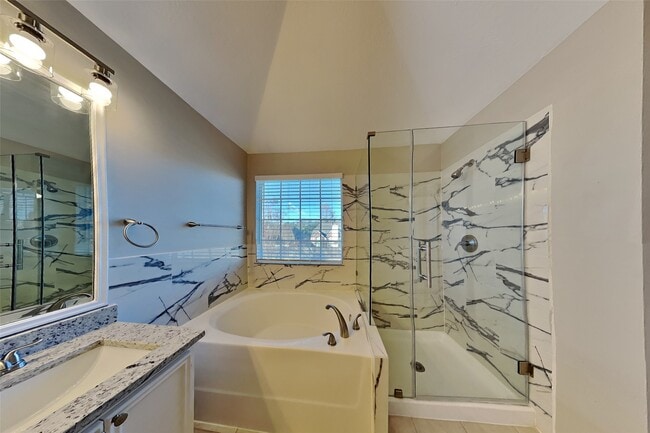 Building Photo - 9658 Therrell Dr