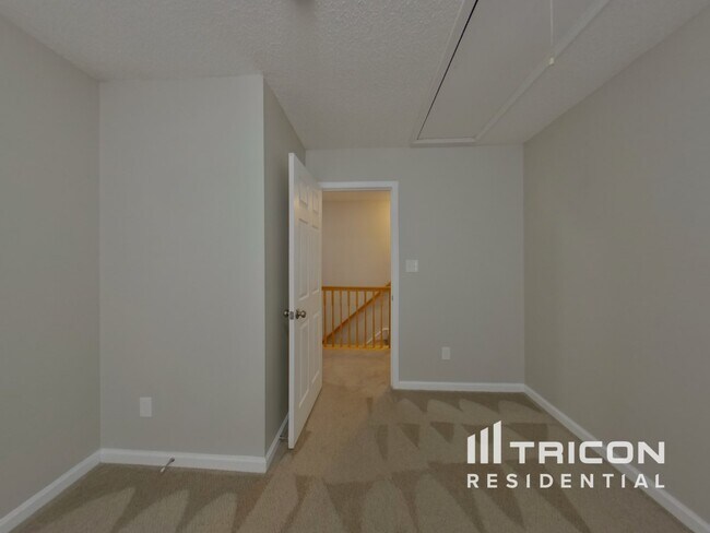 Building Photo - 3709 Bentley Pl