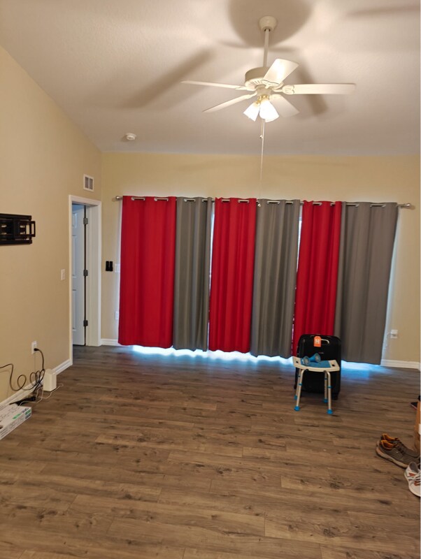 Building Photo - 5446 Admiral Way
