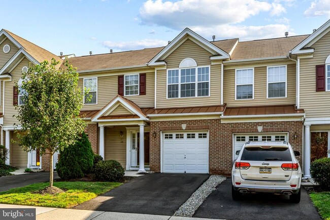 Building Photo - 326 Helen Dr