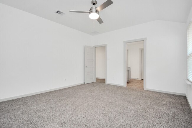 Building Photo - 12814 Heddington Grv Ln