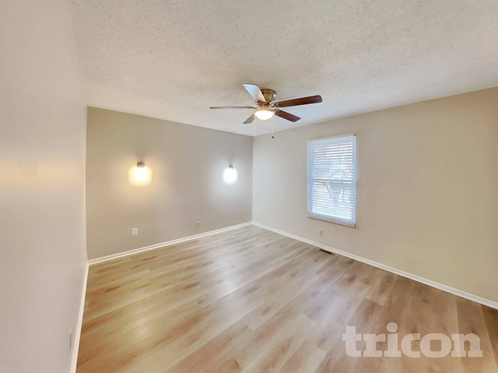 Building Photo - 14 Long Branch Ct