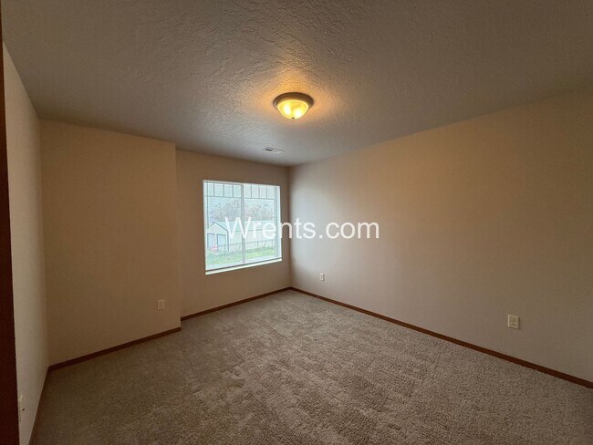 Building Photo - 10317-10319 Maxwell Ln