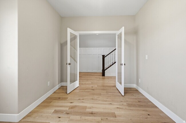 Building Photo - 1888 Palomino Cir