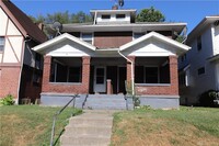 Building Photo - 1117-1119 Grafton Avenue Duplex