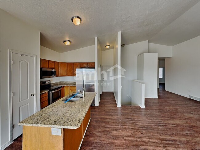 Building Photo - 8073 S Madison Nan Dr