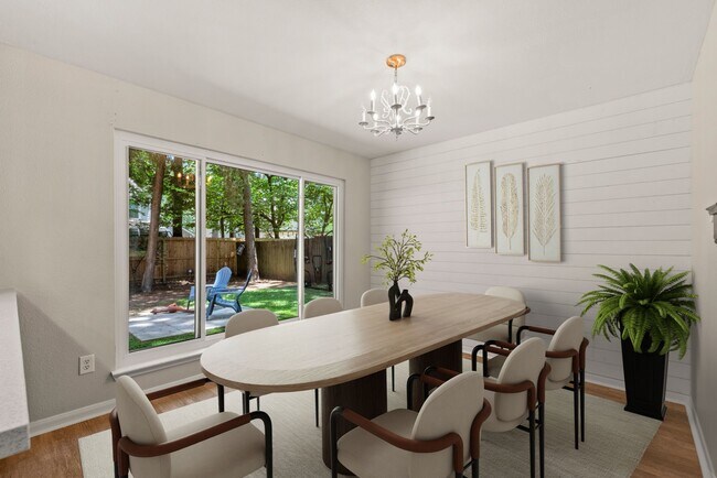 Building Photo - 248 S Pathfinders Cir