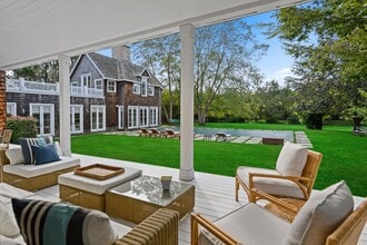 Building Photo - 244 Flying Point Rd