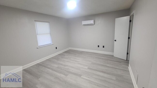 Building Photo - 44 Live Oak Loop