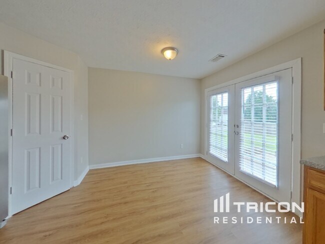 Building Photo - 1740 Courtyard Ln