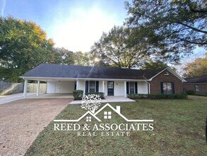 Building Photo - Renovated Collierville Home!