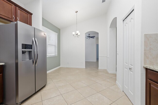 Building Photo - 740 Preakness Cir