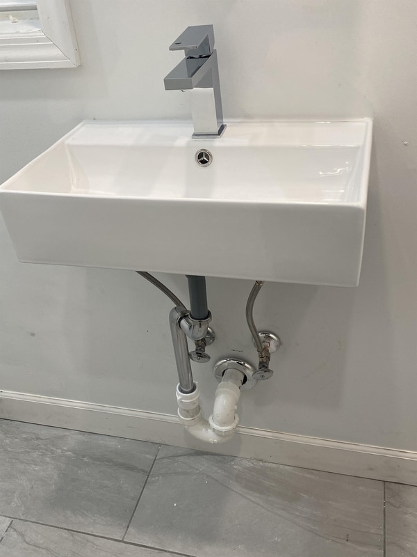 Building Photo - 115 N 5th Ave