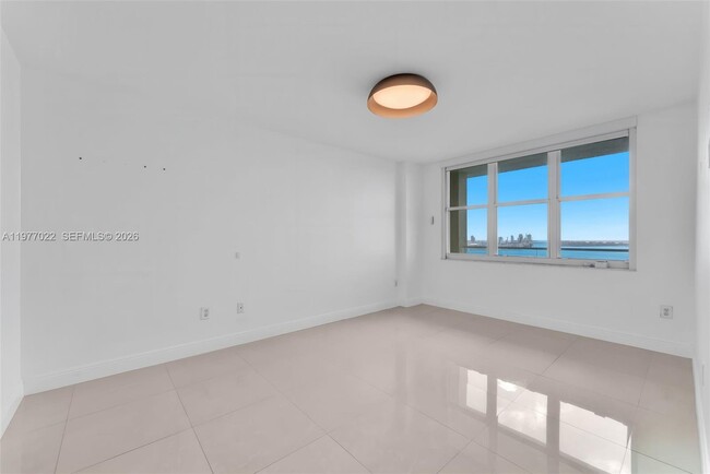 Building Photo - 800 Claughton Island Dr