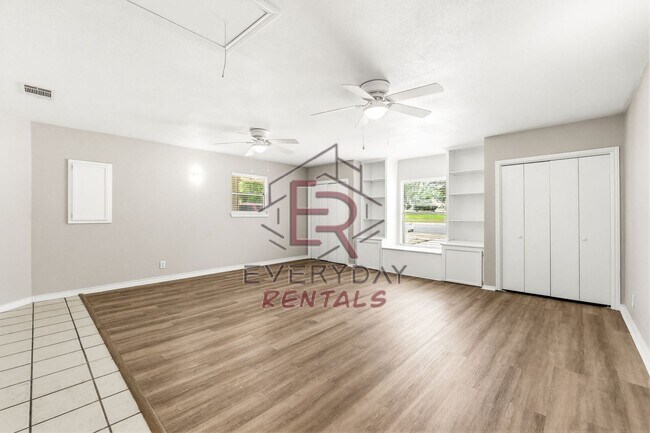Building Photo - $500 OFF FIRST MONTHS RENT!!