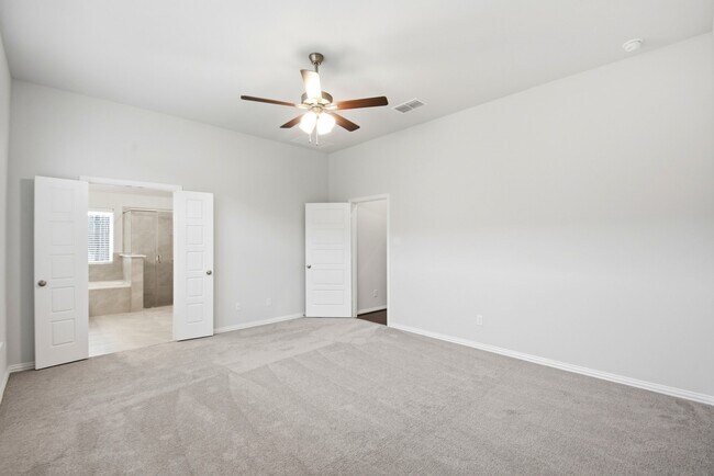 Building Photo - 2106 Villa Flora Ln
