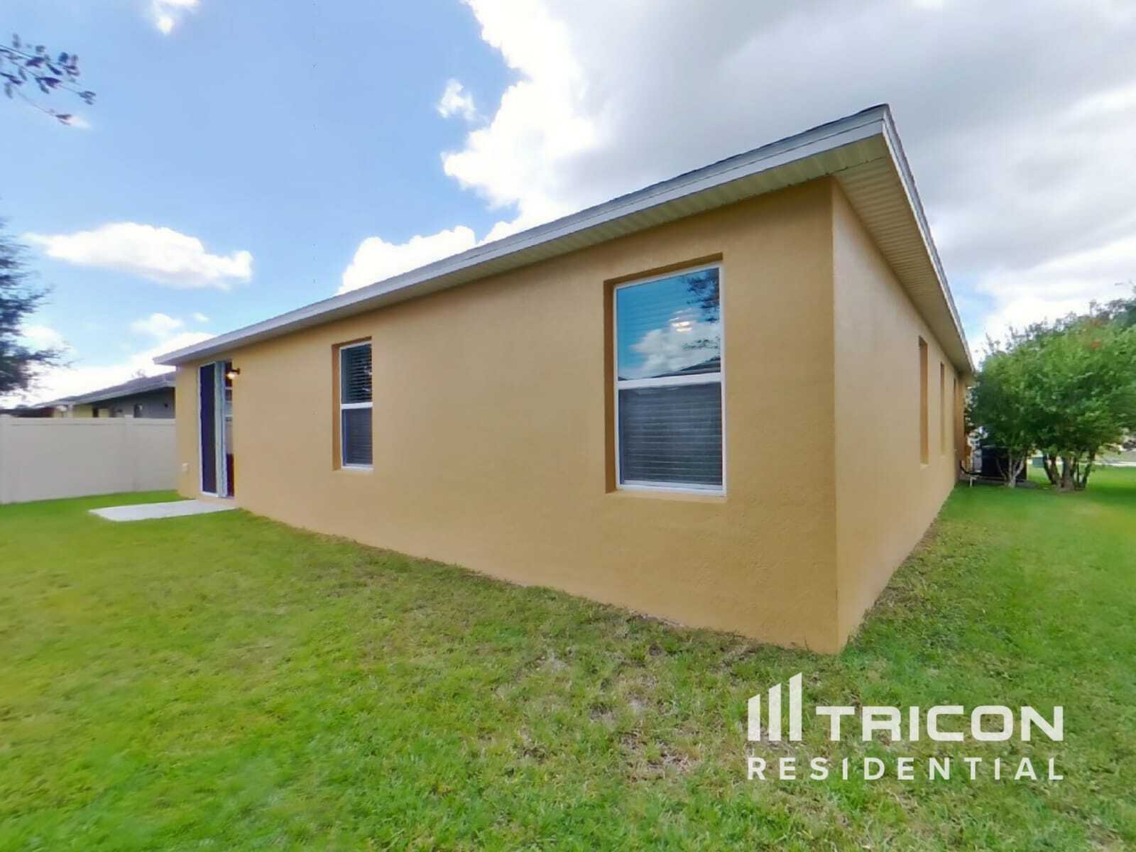 Building Photo - 1617 Tamarind Rd