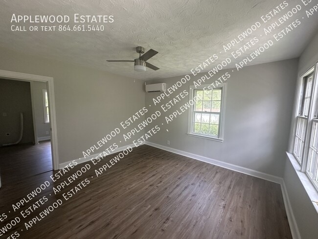 Building Photo - 114 Brookside Rd