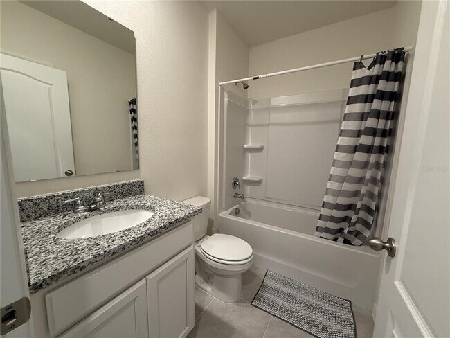 Building Photo - 1511 Ellesmere Ave