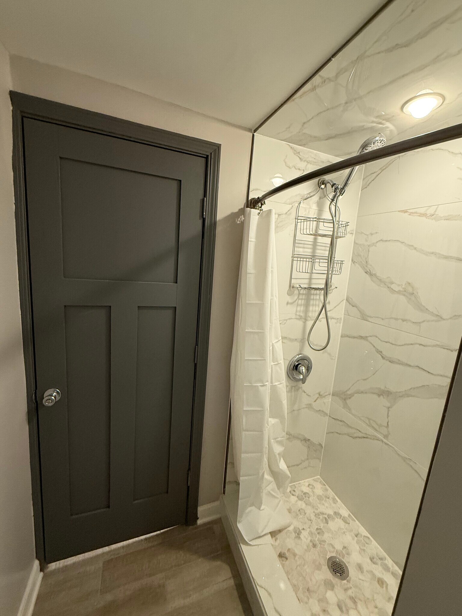 Building Photo - 2223 S Troy St