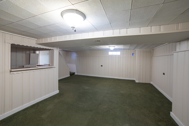 Building Photo - 4841 Lamb Dr