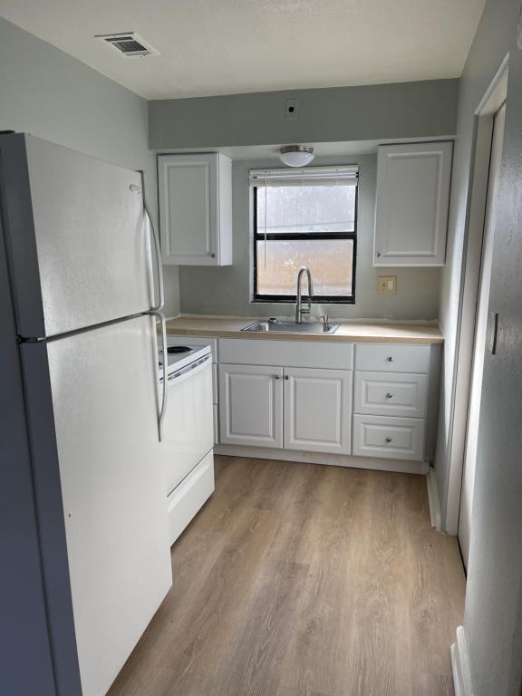 Building Photo - 1477 Pierce St