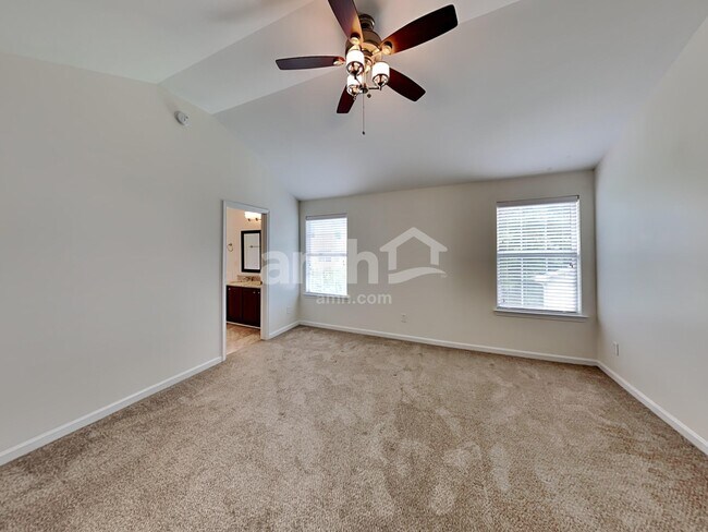 Building Photo - 342 Hidden Creek Ln