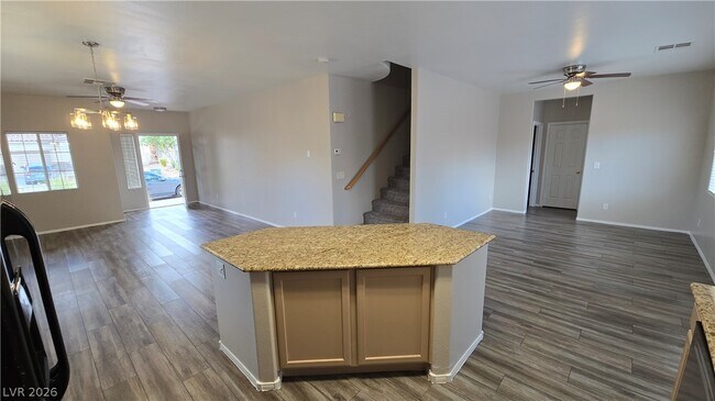 Building Photo - 2920 Bridleton Ave