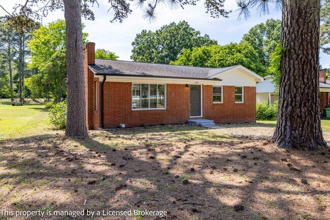 Building Photo - 409 Eastover Ave