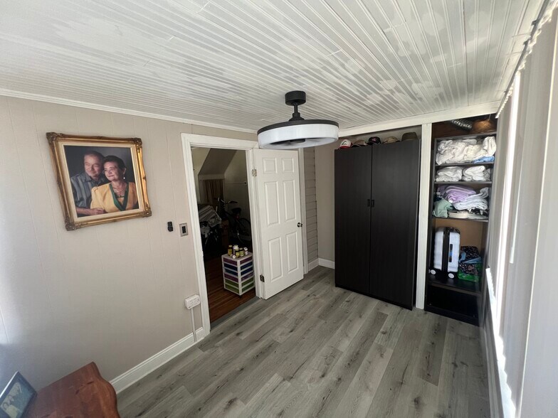 Building Photo - 716 Maryland Ave