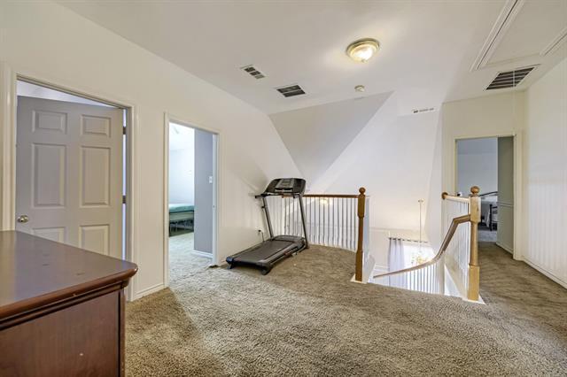 Building Photo - 5016 Coral Creek Dr