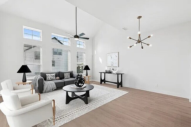 Building Photo - 16046 Mason Run Dr