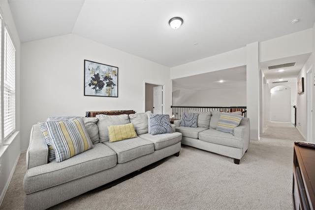 Building Photo - 1136 Chickadee Dr