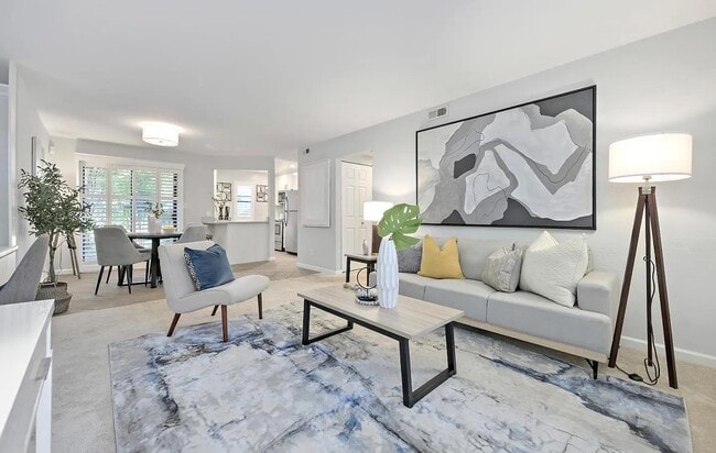 Building Photo - 598 Ironwood Terrace