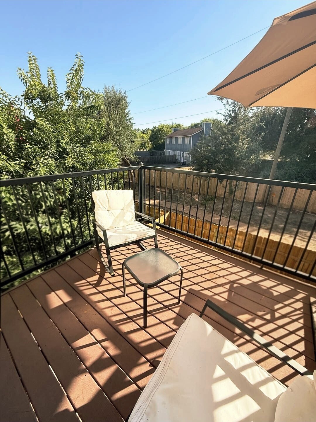 Building Photo - 13420 Lyndhurst St