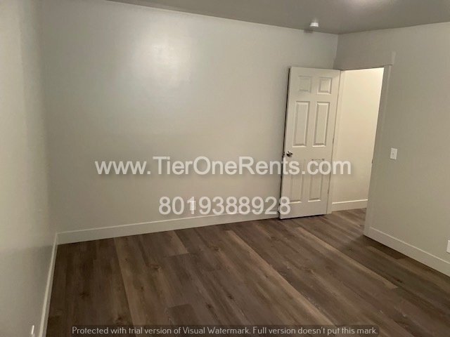 Building Photo - This property offers a NO DEPOSIT option available for qualified renters!