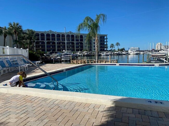 Building Photo - 255 Dolphin Point