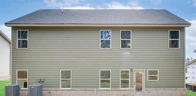 Building Photo - 121 Eleanora Pk