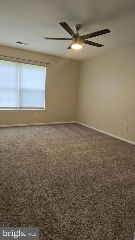 Building Photo - 208 Foxmeadow Dr