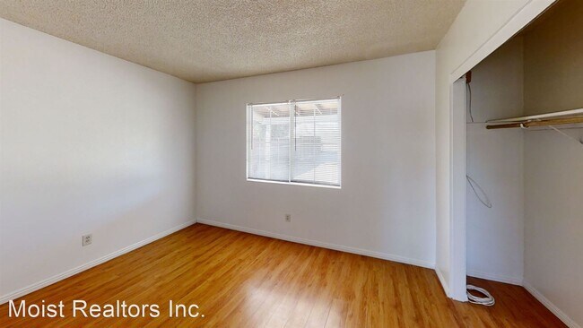 Building Photo - 2 br, 1 bath House - 14615 Cabazon St.